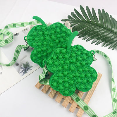 ราคาดี กระเป๋าดินสอซิลิโคน กระเป๋าดินสอสีชมพูสีมะเขียว กระเป๋าดินสอเล็ก กระเป๋าดินสอสวยงาม ออนไลน์