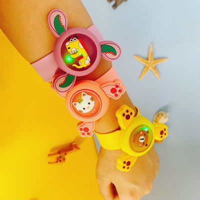 ราคาดี สายข้อมือกันยุงที่ปลอดภัยสุด เพื่อปกป้องครอบครัว สายข้อมือซิลิโคนที่มีน้ํามันซิตรอเนลล่าและยูคาลิปตัสมะนาว ออนไลน์