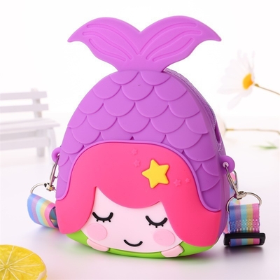 หญิงนางน้ําเด็กกระเป๋า Crossbody กระเป๋าเหรียญกระเป๋ากระเป๋าไหล่ซิลิโคน กระเป๋ามือที่มีสายกางเขนที่ปรับได้กว้าง กระเป๋าแต่งหน้ากระเป๋าใหญ่กระเป๋าป๊อป